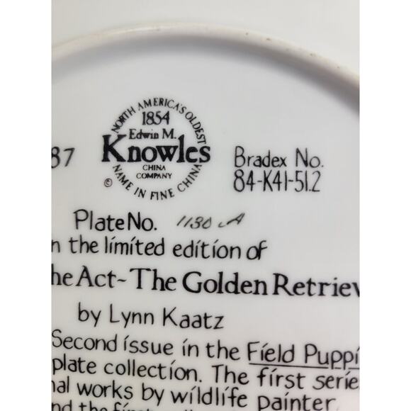 Edwin Knowles Caught in the Act - The Golden Retriever by Lynn Kaatz Plate 8.8" - Picture 8 of 8